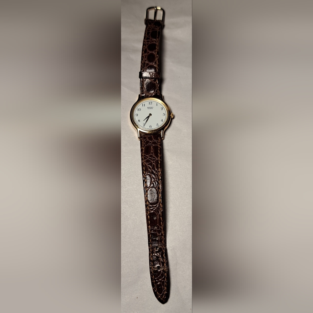 Vintage Seiko Watch Women Gold Tone V700-6091 Brown Leather Band